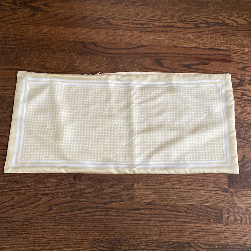 NWOT. Serena &Lily Silk Dot Pillow Cover  30x14